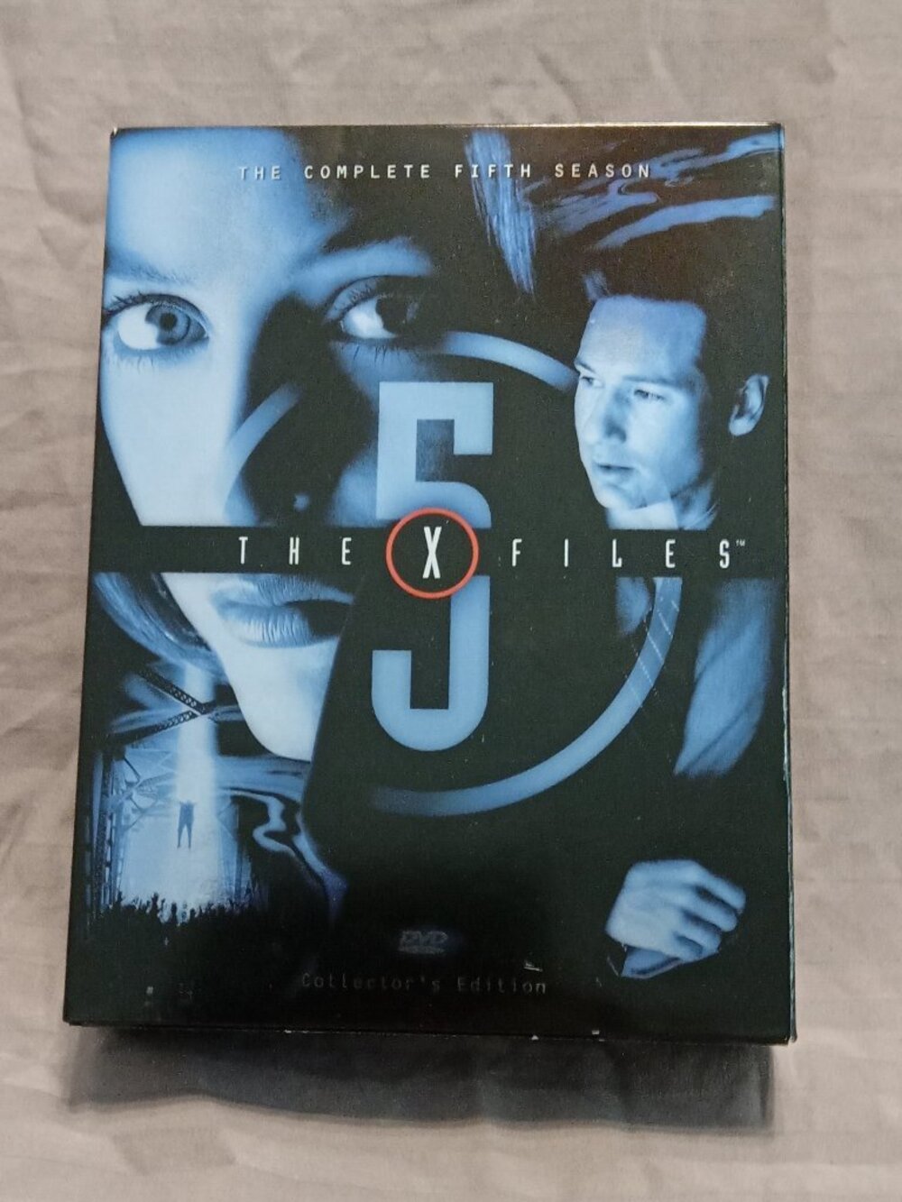 The X Files: Season 5, Six Disc DVD Set (Collector's Edition) UPC: 024543034964